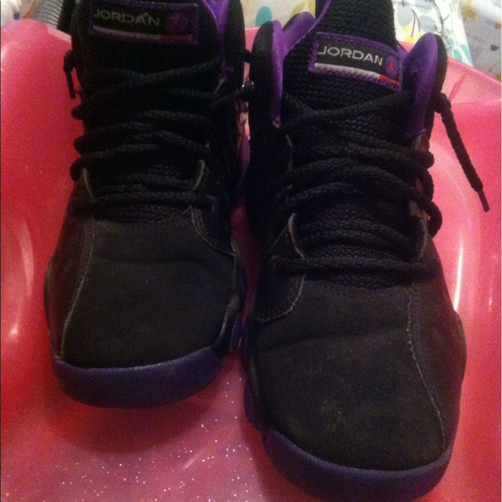 Shoes - Picture 3 of 3